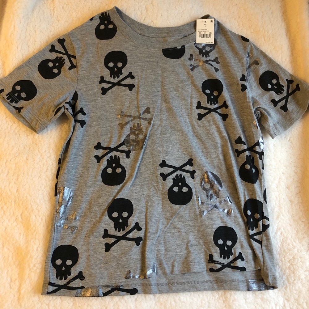 Zoe + Liv Halloween T-Shirt - Picture 3 of 3